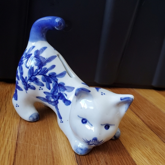 Cat kitten coin bank blue white floral print small - Picture 1 of 9